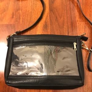 Lucky 7 cross body display bag